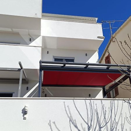 Harizma Apartman Primošten Kültér fotó