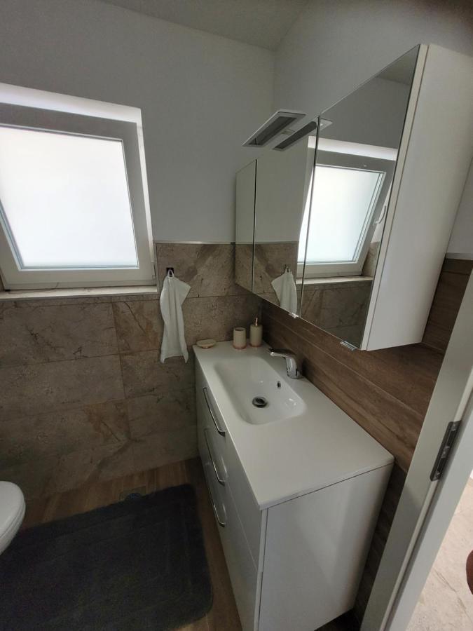 Harizma Apartman Primošten Kültér fotó