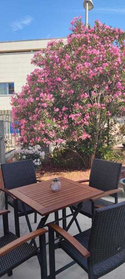 Harizma Apartman Primošten Kültér fotó
