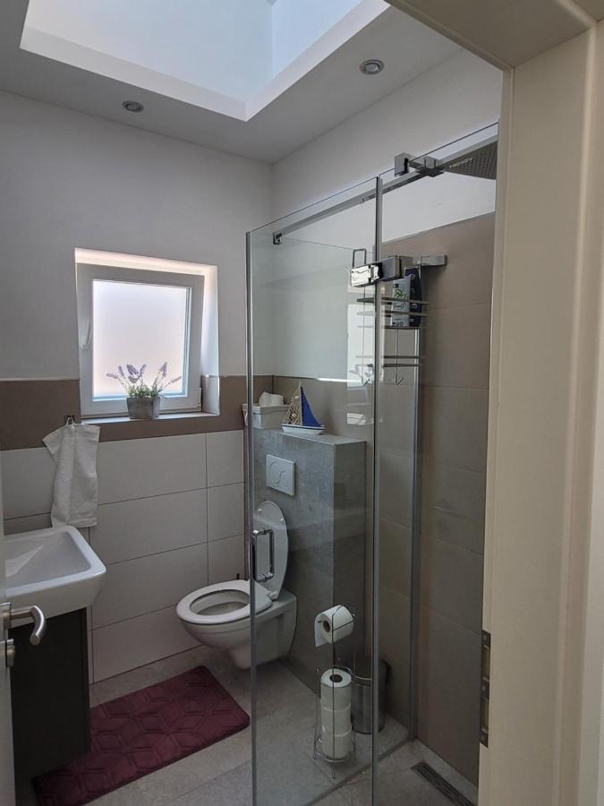 Harizma Apartman Primošten Kültér fotó