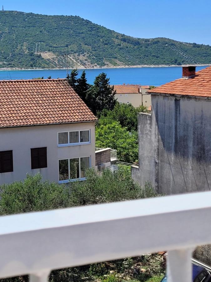 Harizma Apartman Primošten Kültér fotó